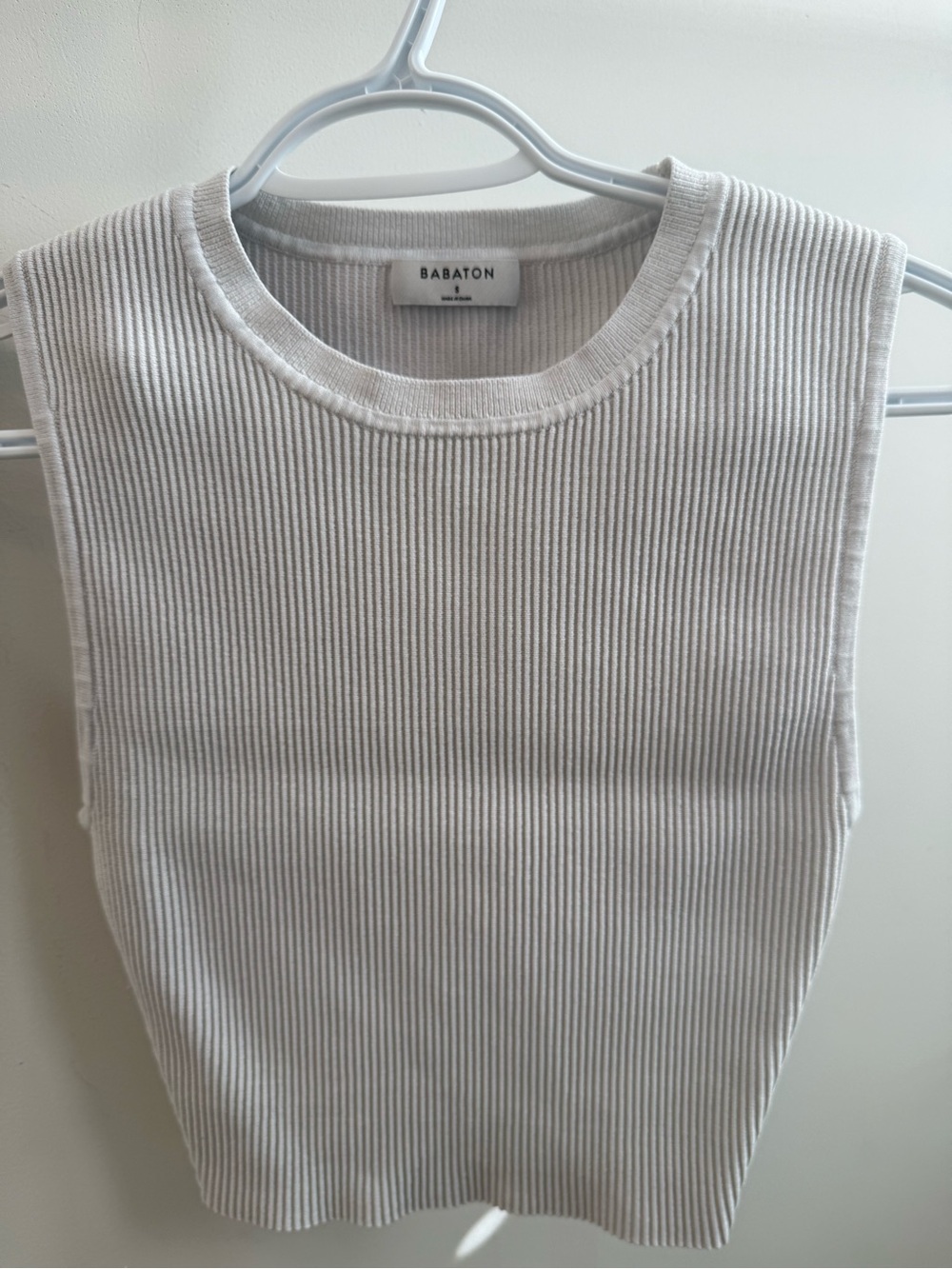 Babaton Off-White Ribbed Sleeveless Knit Shell